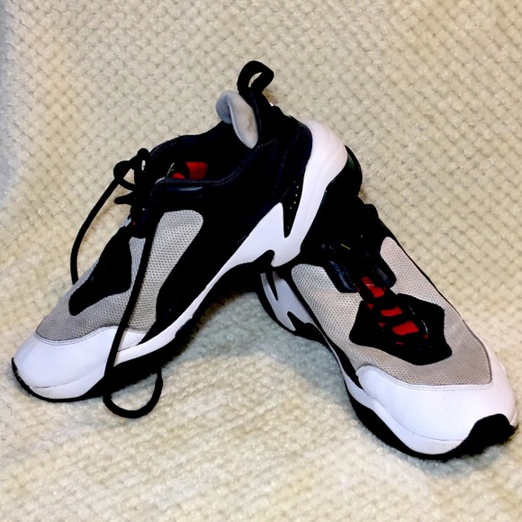 puma men's thunder sneaker